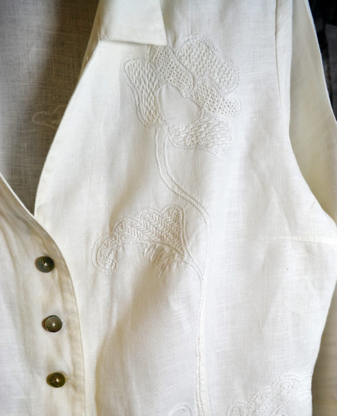 Bluse.mit Ajourstickerei
