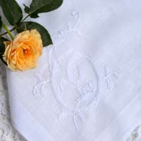 Stickerei Beispiel Schattenstich Monogramm